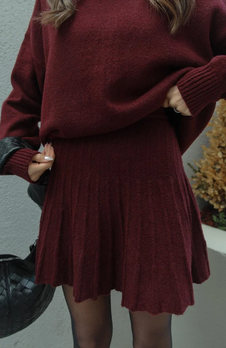 Naomi | Cozy Knitted Trui en Rok Set