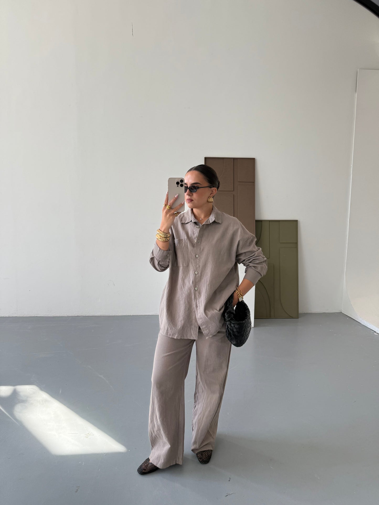 Ensemble NAYA taupe