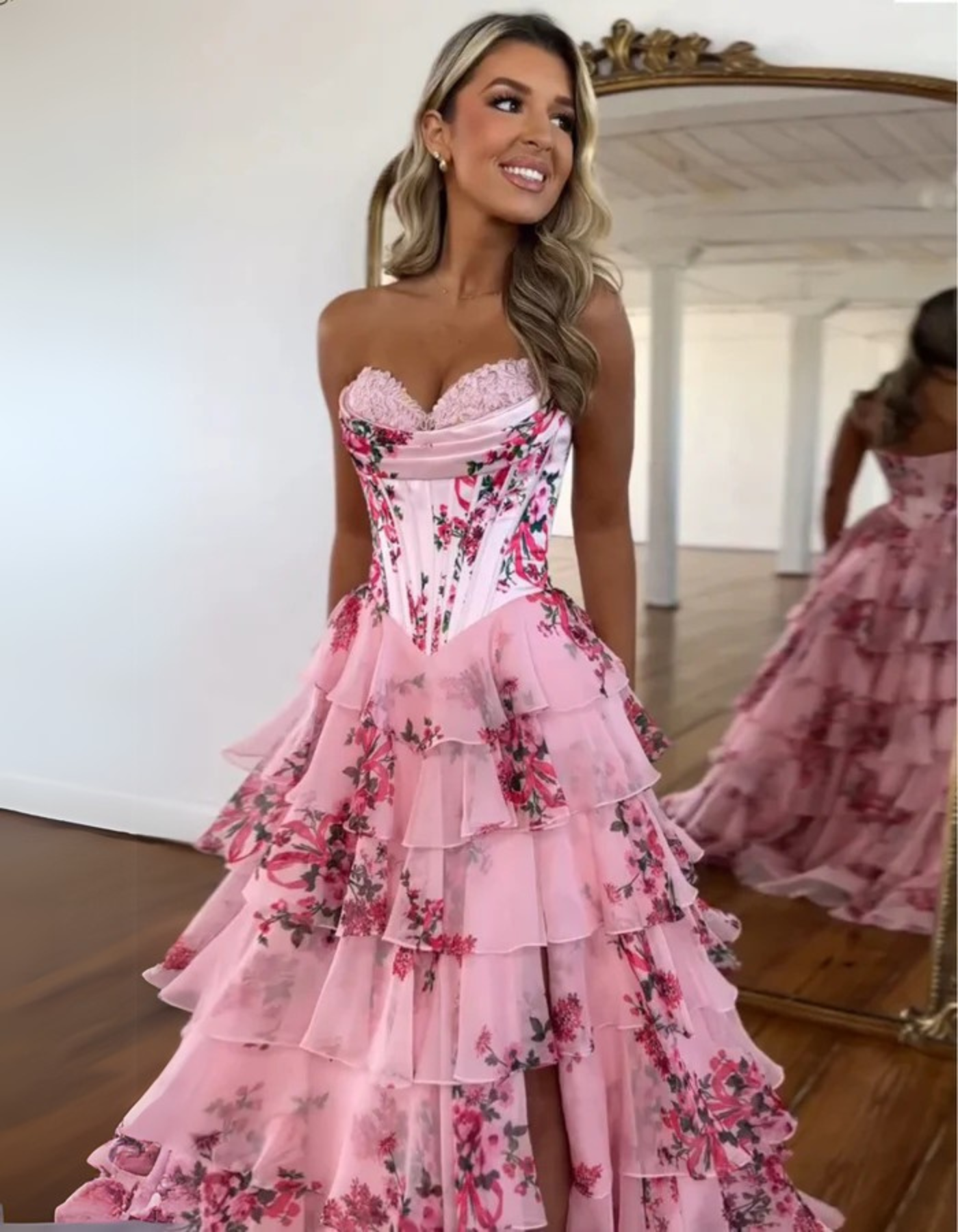 Giovella – Baroque floral – Ruffled gown