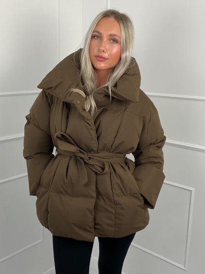 Karly Short Belted Puffer - Jas