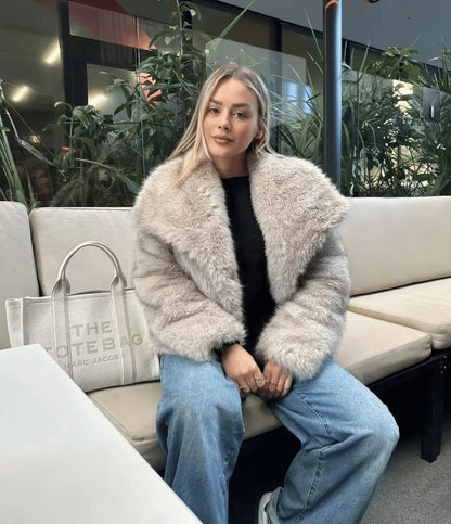 Lunevia | Faux Fur Coat